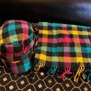 Hat and 🧣 scarf combo!